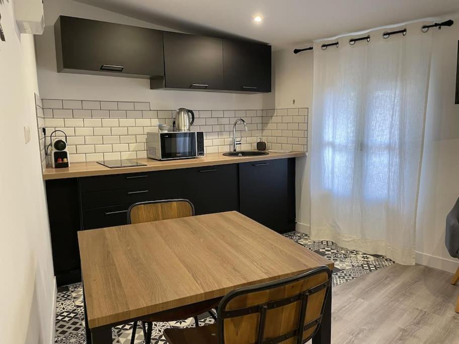 Le Moulin 2 - Arenes Romaines- Gare - Wifi- Tv Connecte Apartment Beziers